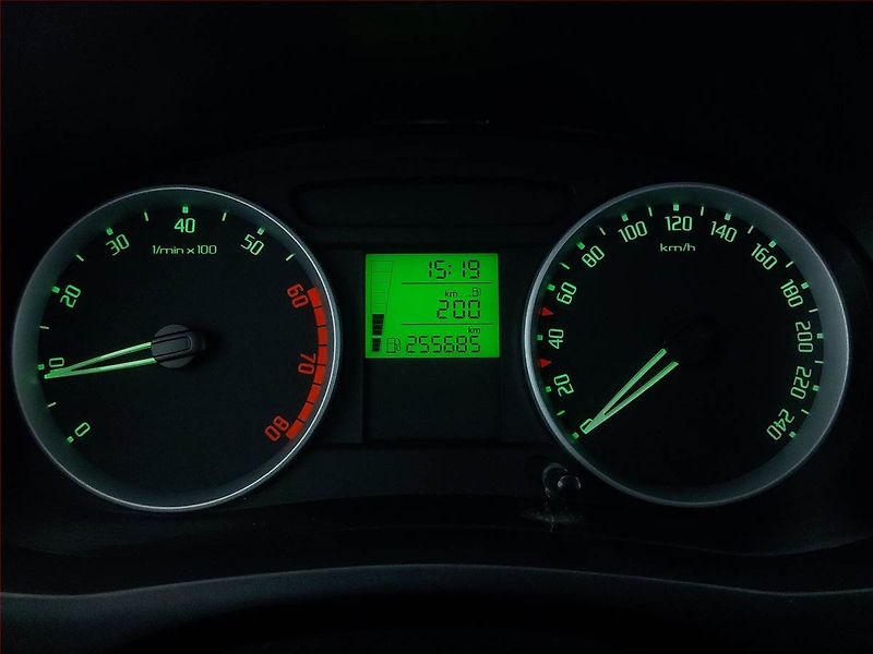 Škoda Fabia (2008) Ambition 1.2, Serv.kniha - fotka 11 z 14