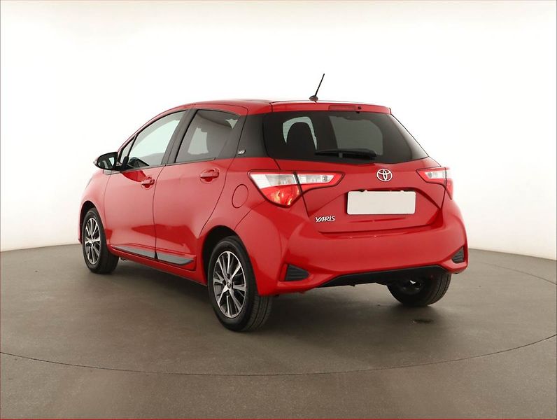 Toyota Yaris (2020) Y20 1.5 Dual VVT-i, ČR,1.maj - fotka 4 z 13