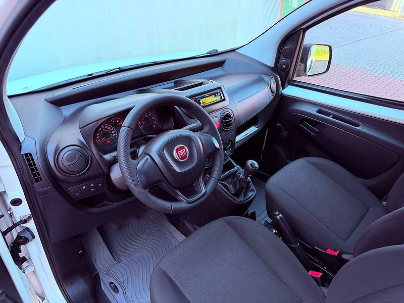 Fiat Fiorino 1.4 LPG, Klimatizace - fotka 12 z 19