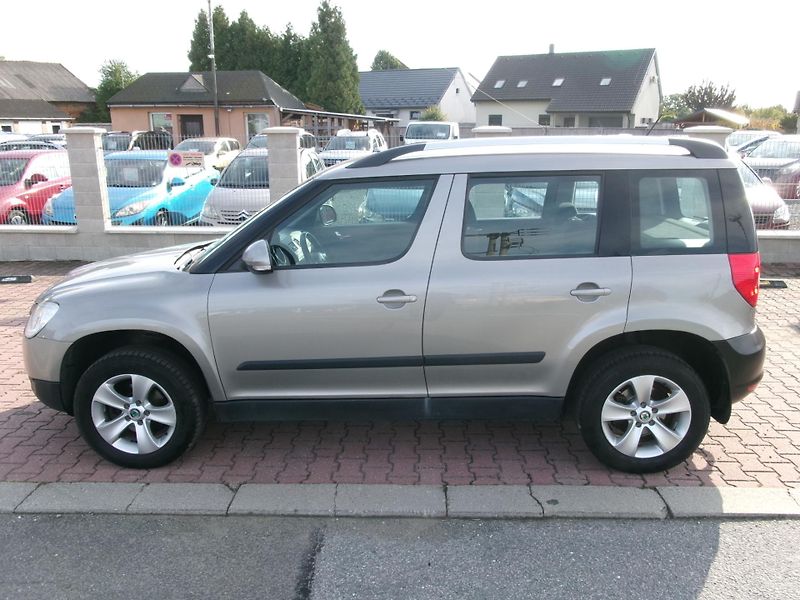 Škoda Yeti (2012) 2,0TDI 4x4 AC TAŽNÉ 1.MAJ - fotka 7 z 26