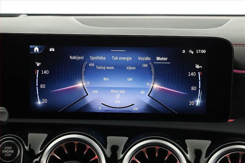 Mercedes-Benz CLA (2023) AMG Paket 250 e - fotka 23 z 31