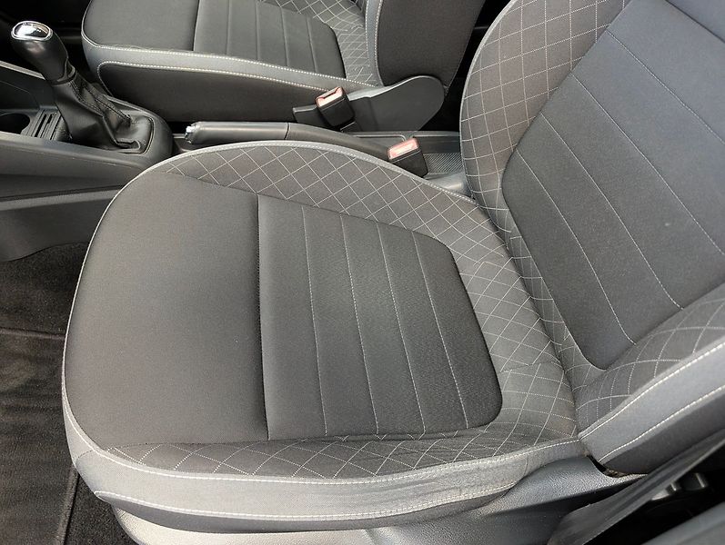 Škoda Fabia Kombi 1.0 TSI - fotka 14 z 25