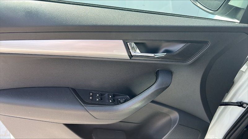 Škoda Karoq (2018) AMBITION TDI 1.6/85KW 6MP - fotka 19 z 24