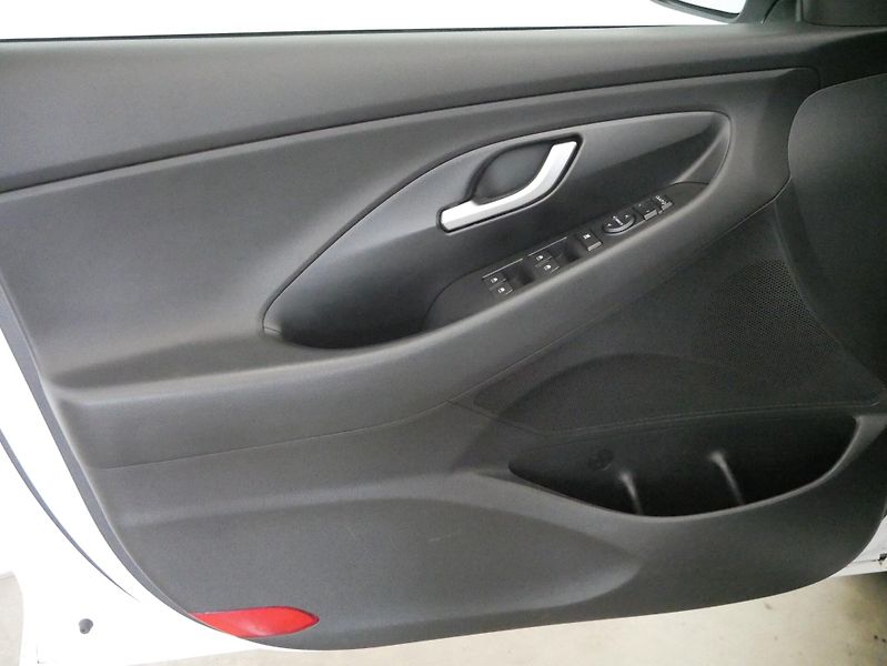 Hyundai i30 - fotka 12 z 31