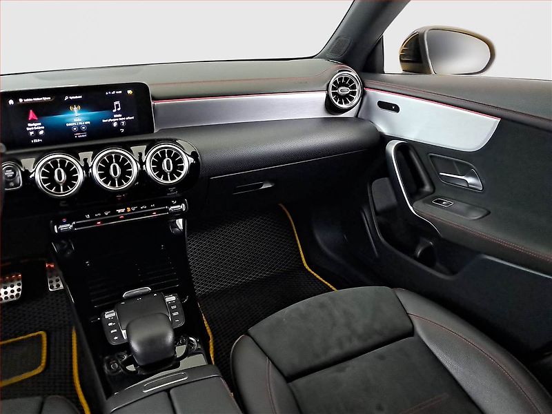 Mercedes-Benz CLA (2020) 200 d - fotka 8 z 19