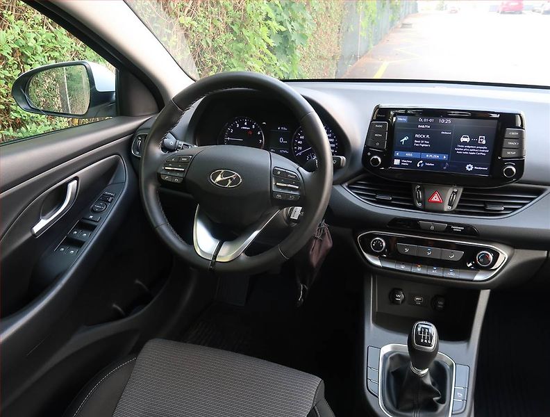Hyundai i30 (2023) Komfort 1.0 T-GDI, ČR,1.maj - fotka 7 z 22