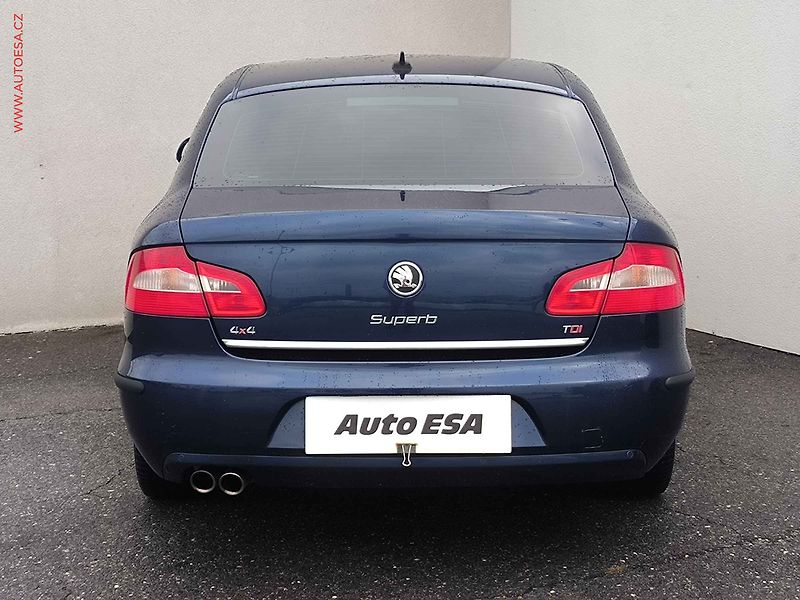 Škoda Superb (2009) 2.0TDi 4x4, ČR, Elegance - fotka 5 z 19