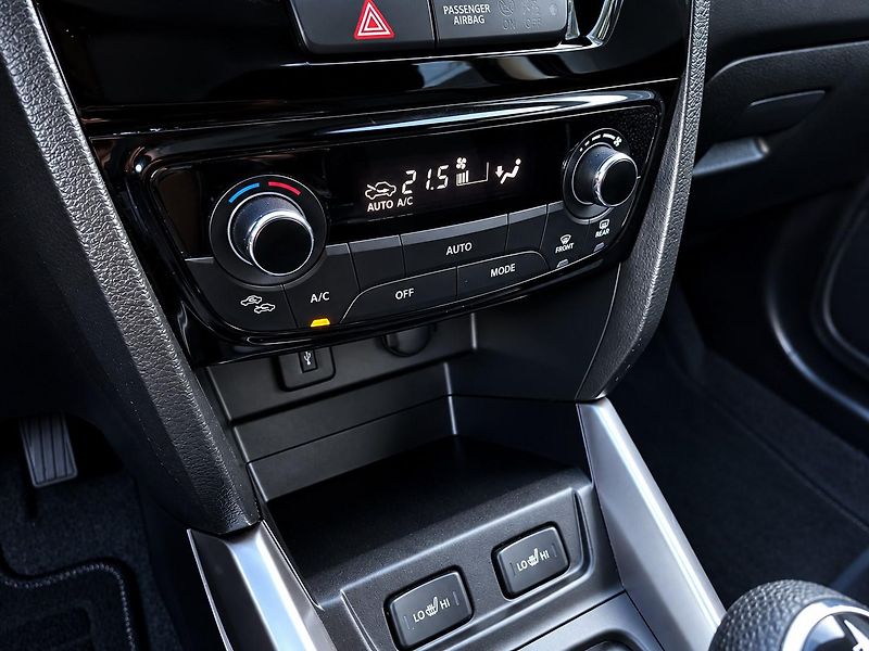 Suzuki Vitara (2020) 1.4 BoosterJet 103 kW  - fotka 20 z 26