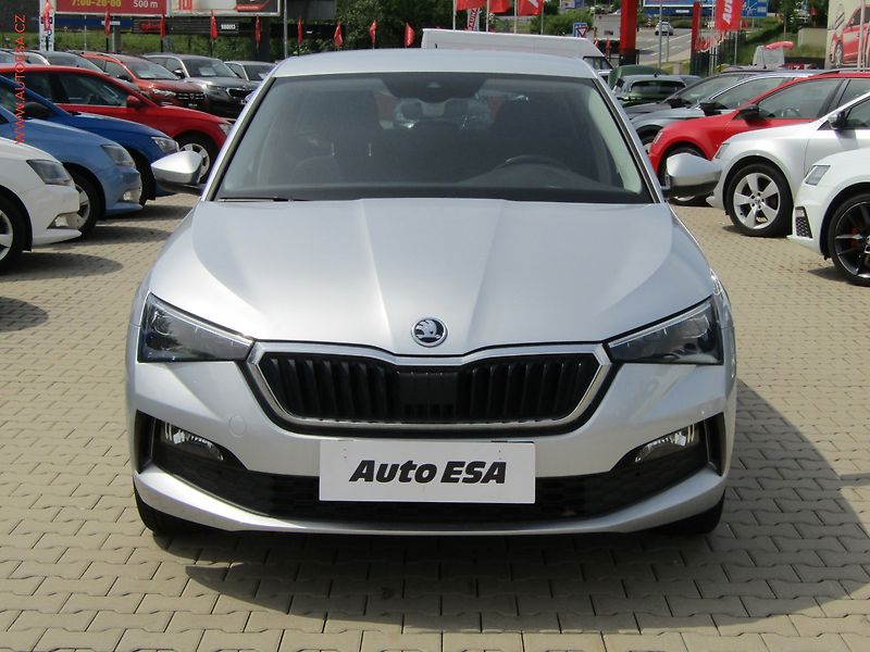 Škoda Scala (2021) 1.5 TSi, ČR, Style - fotka 2 z 17