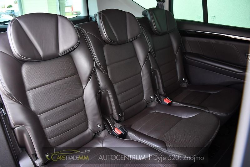 Renault Espace 1.6dCi INITIALE HUD 4CONTROL - fotka 19 z 56