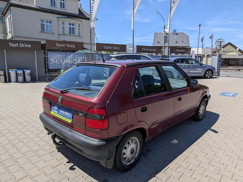 Škoda Felicia 1,3 50kW TAŽNÉ ,CENTRÁL   - fotka 7 z 16