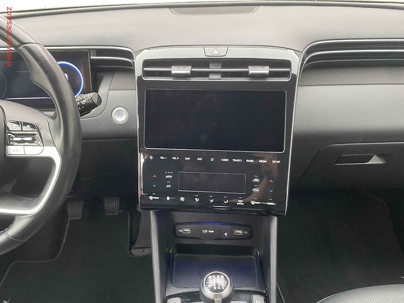 Hyundai Tucson (2021) 1.6T-GDi 48V, Kůže, navi - fotka 12 z 17