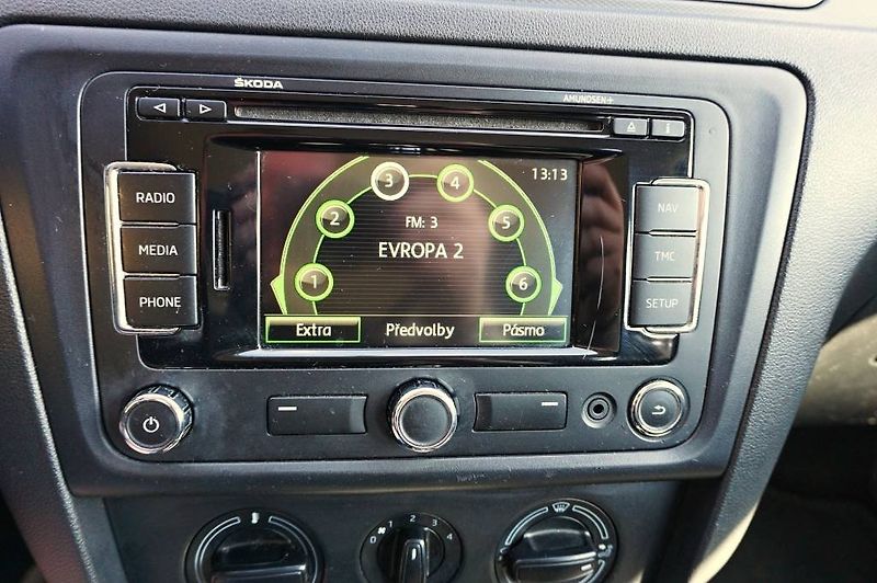 Škoda Rapid (2012) AMBITION 1,6 TDI 77 kW - fotka 29 z 38