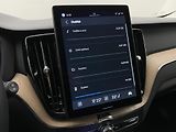 Volvo XC60 (2026) B5 AWD AUT DARK PLUS - náhled 61