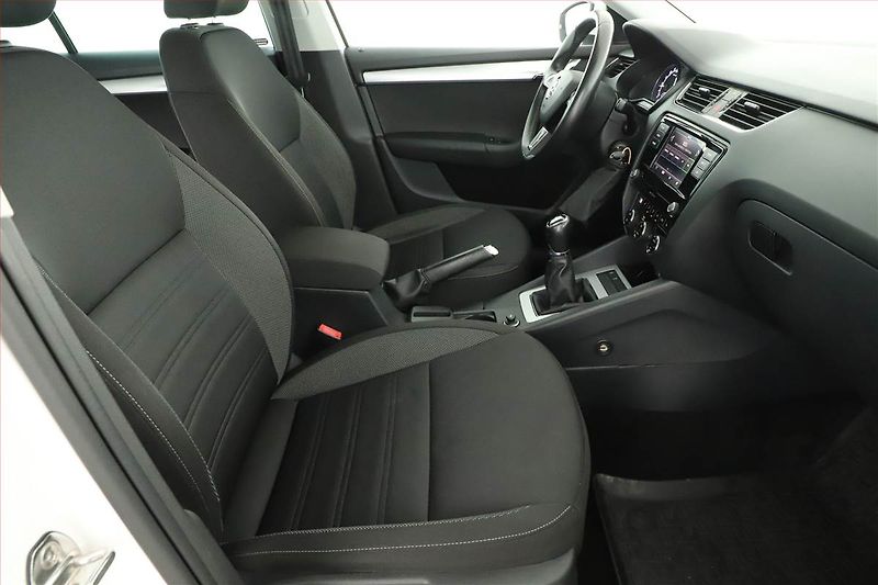 Škoda Octavia (2019) Ambition 1.6 TDI, ČR,1.maj - fotka 7 z 18