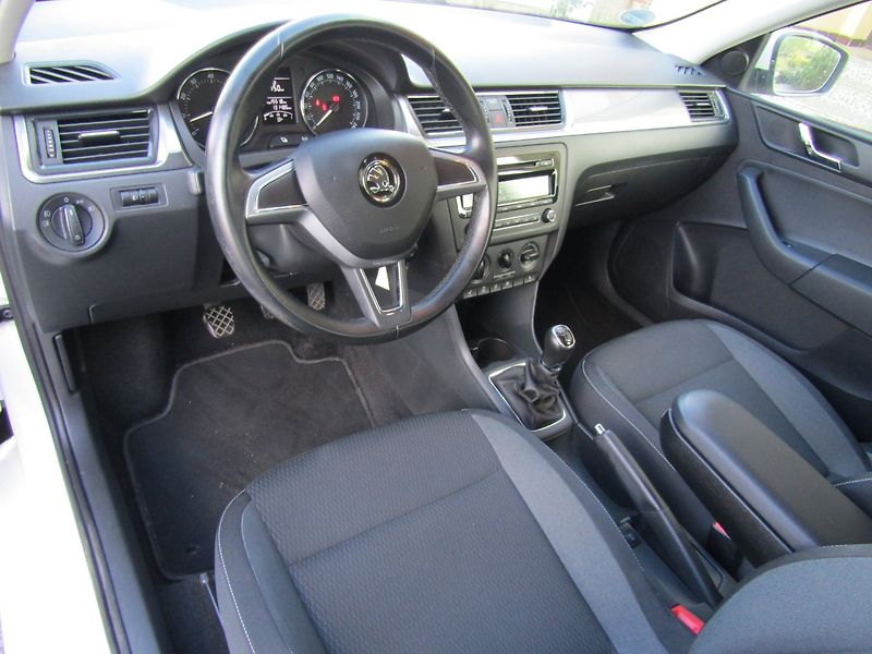 Škoda Rapid (2015) 1.2 TSI 77kW  TOP QUALITY - fotka 13 z 37