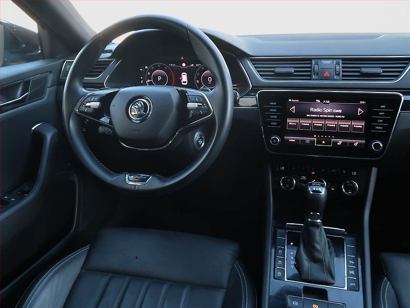 Škoda Superb (2021) Laurin&Klement 2.0 TDI - fotka 7 z 23