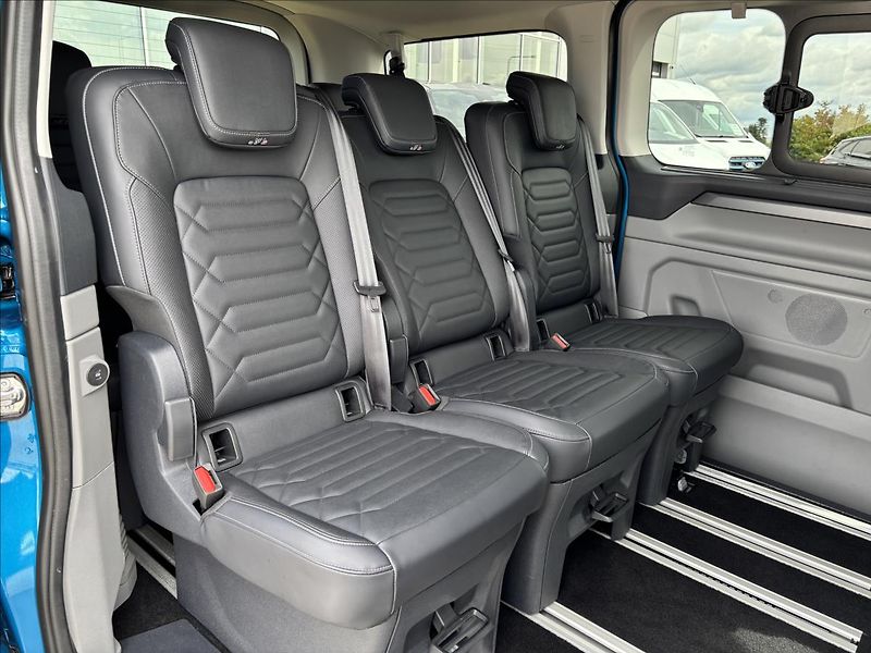 Ford Tourneo Custom 2,0 EcoBlue 125kW Titanium X - fotka 19 z 59