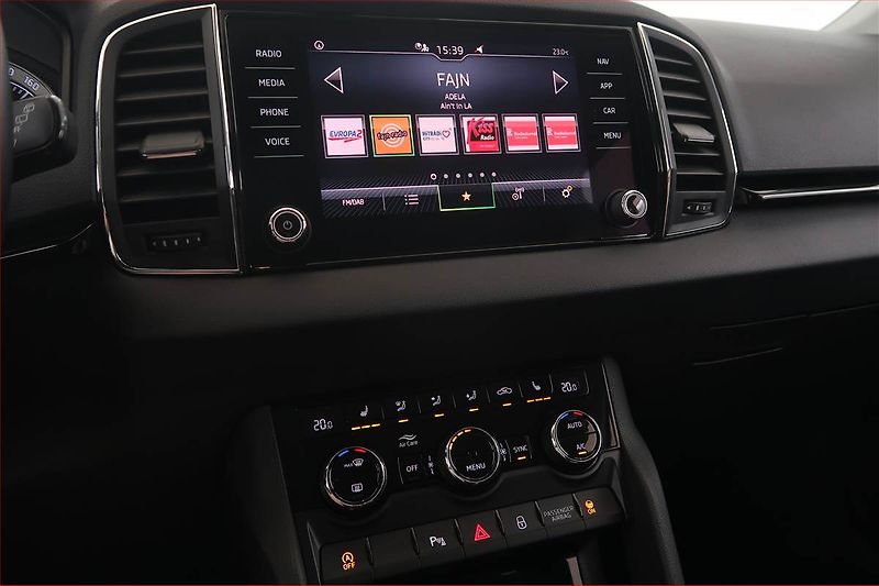 Škoda Karoq (2021) 1.5 TSI - fotka 12 z 18