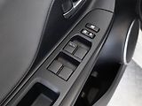 Toyota Yaris (2015) 1.5 Hybrid, Automat, Navi - náhled 17