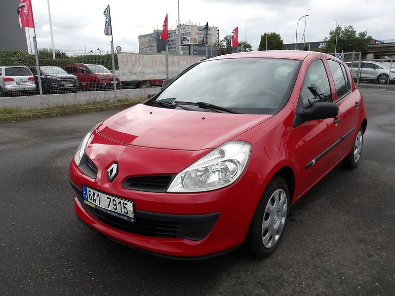 Renault Clio 1,2i ČR NAJ.62000 km !!! - fotka 11 z 31