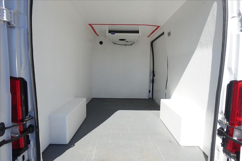 Fiat Ducato 2,3 JTD  L2H2 CHLAĎÁK DO 0°C - fotka 11 z 28