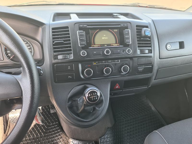 Volkswagen Multivan (2011) 2.0 TDi 103-KW WEBAST OLOMOUC - fotka 57 z 109