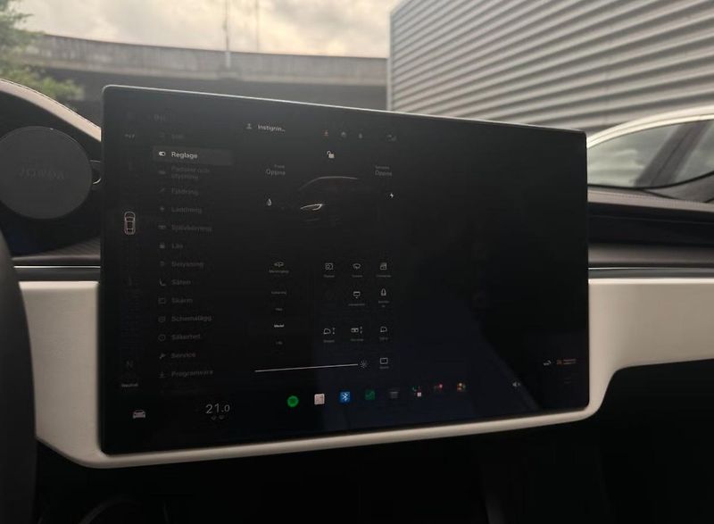 Tesla Model S Plaid AWD FSD Tažné Bílý in.  - fotka 26 z 28