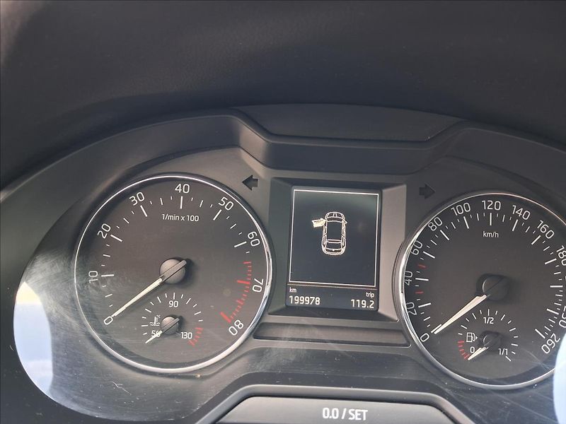Škoda Octavia 1,2 1.2TSi - fotka 12 z 14