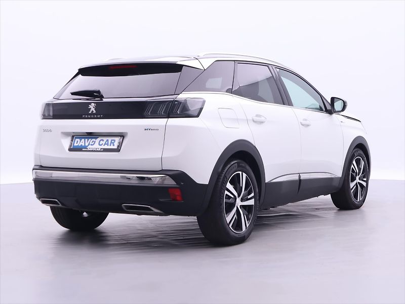 Peugeot 3008 GT 1,6 PureTech 133kW Automat - fotka 7 z 46