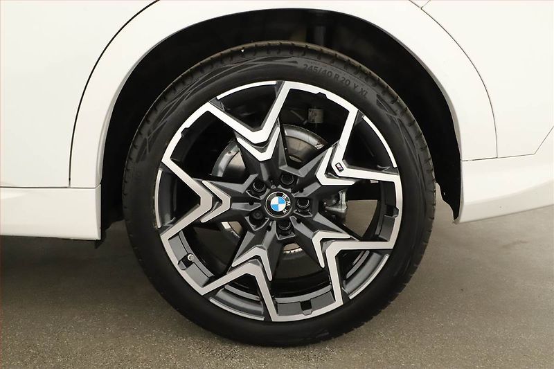 BMW X2 (2025) sDrive20i - fotka 12 z 20