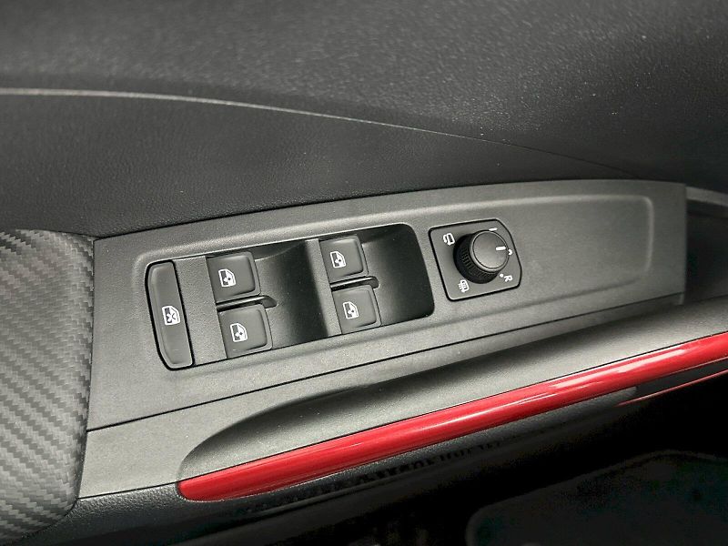 Škoda Fabia (2025) 1.0TSI 85kW Monte Carlo - fotka 27 z 31