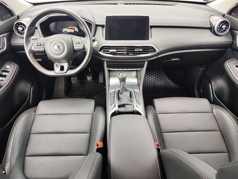 MG HS 1.5 TGi/119kW Essential - fotka 14 z 36