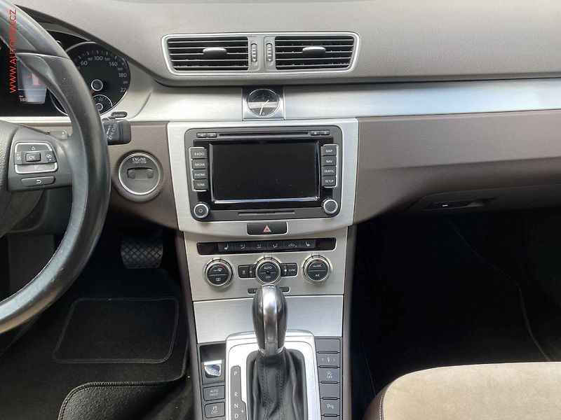 Volkswagen Passat (2012) 2.0 TDi 4x4, Highline, DSG - fotka 12 z 19