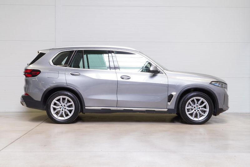 BMW X5 Xdrive30d,ČR,DPH,360,HUD,ACC - fotka 4 z 39