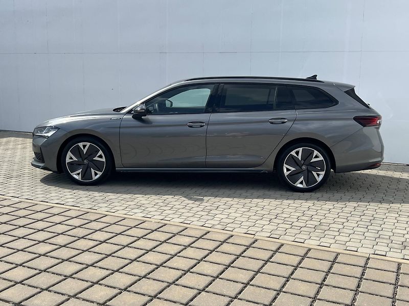 Škoda Superb (2025) Sportline DSG 2,0TDI - fotka 2 z 6