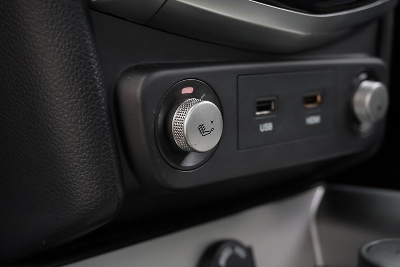 SsangYong Tivoli 1.6i 94kW Edition GO - fotka 16 z 30
