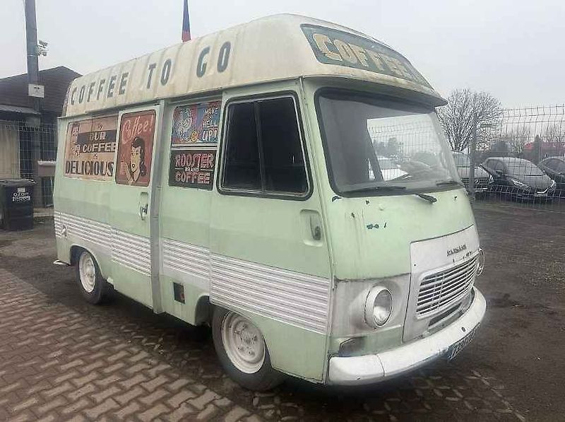 Peugeot J7