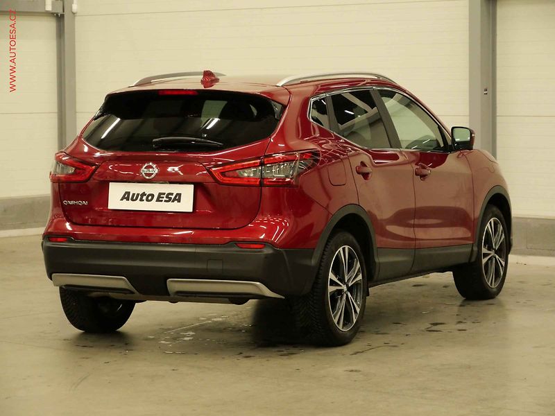 Nissan Qashqai (2018) 1.2 DIG-T, 2.maj, N-Connecta - fotka 4 z 21