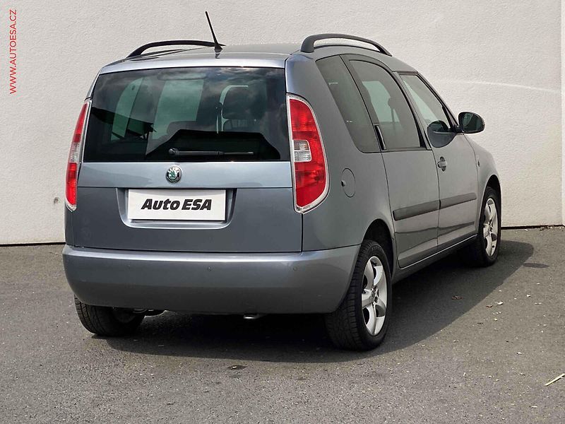 Škoda Roomster (2012) 1.2 TSi, Family, DSG - fotka 4 z 16