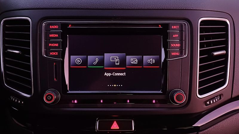 Volkswagen Sharan (2019) TDI 130kW 4Motion 7.míst-DPH - fotka 45 z 50