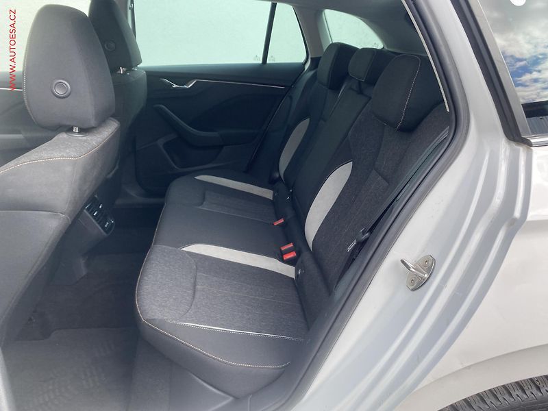 Škoda Scala (2024) 1.0 TSi, ČR, Style - fotka 10 z 16