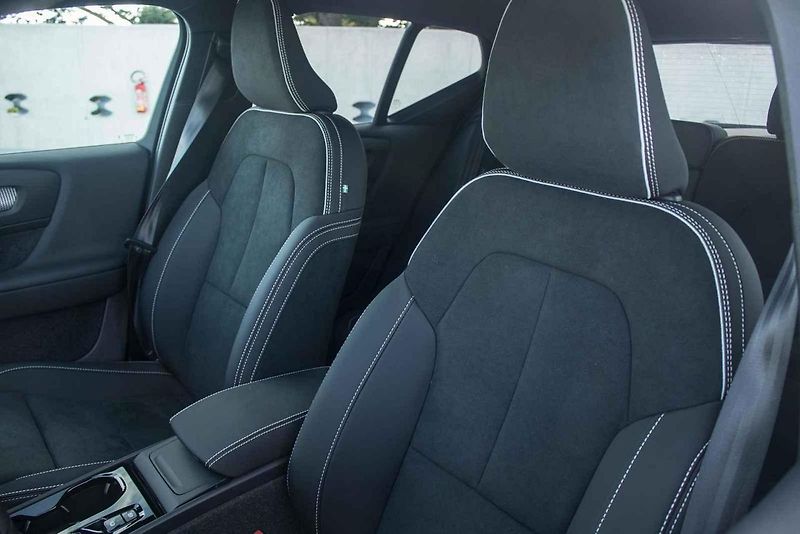 Zvenčí kompaktní crossover, zevnitř překvapivě prostorné auto, které obstojí i jako jediné v rodině.