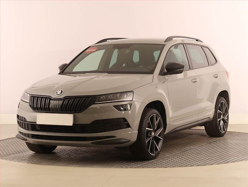 Škoda Karoq (2022) Sportline 1.5 TSI - fotka 2 z 27