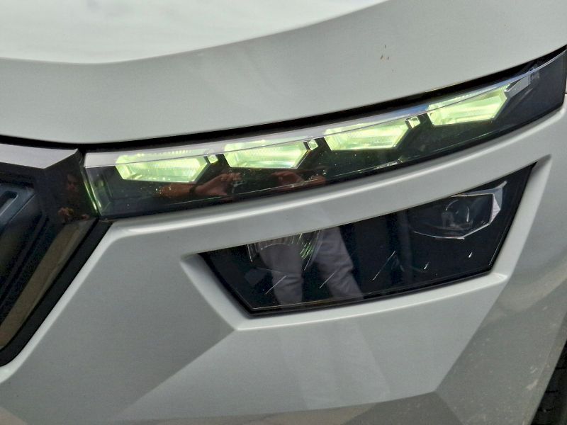 Škoda Kamiq (2023) Monte Carlo DSG 1,5TSi 110kW - fotka 12 z 35