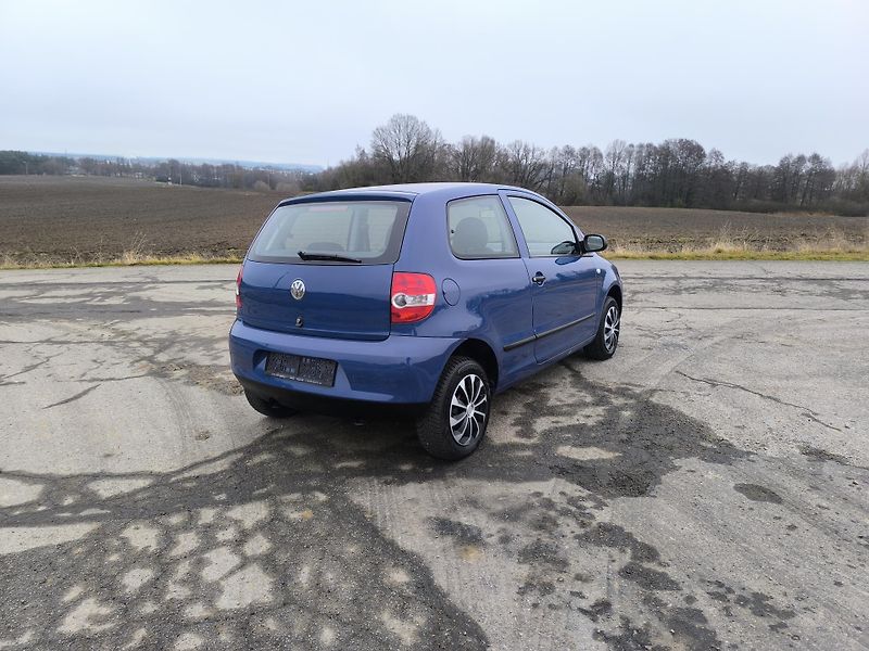 Volkswagen Fox (2006) 1.2 DOLOŽENÉ KM, 1.MAJITEL - fotka 7 z 20