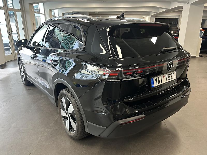 Volkswagen Tiguan (2025) 2.0TDi DSG Matrix REZERVACE - fotka 3 z 51