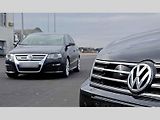 Volkswagen Passat R36 (vlevo) a Passat 3.6 FSI.