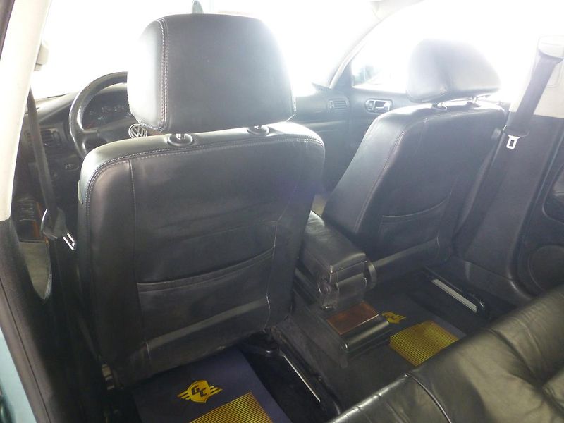 Volkswagen Passat (2000) 1,9TDI*VYHŘ.SEDADLA*ALU*XENONY - fotka 14 z 24