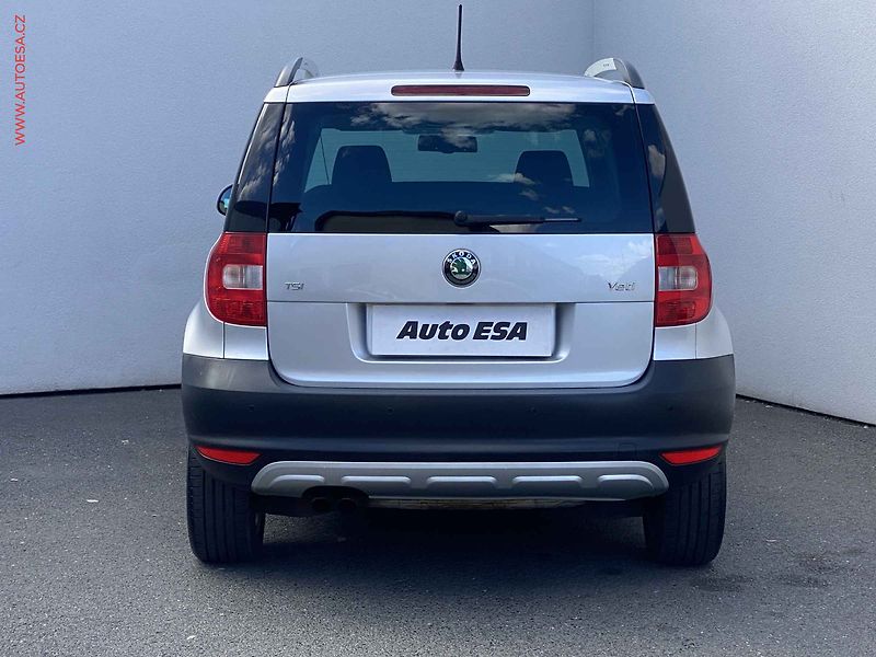 Škoda Yeti (2012) 1.4 TSi, Ambition Plus, +ALU - fotka 6 z 17